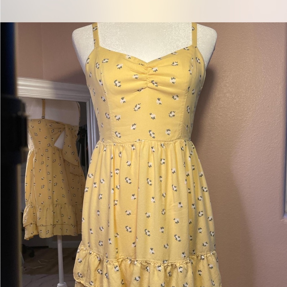 Hollister Yellow Floral Spring‎ Brunch Dress XS